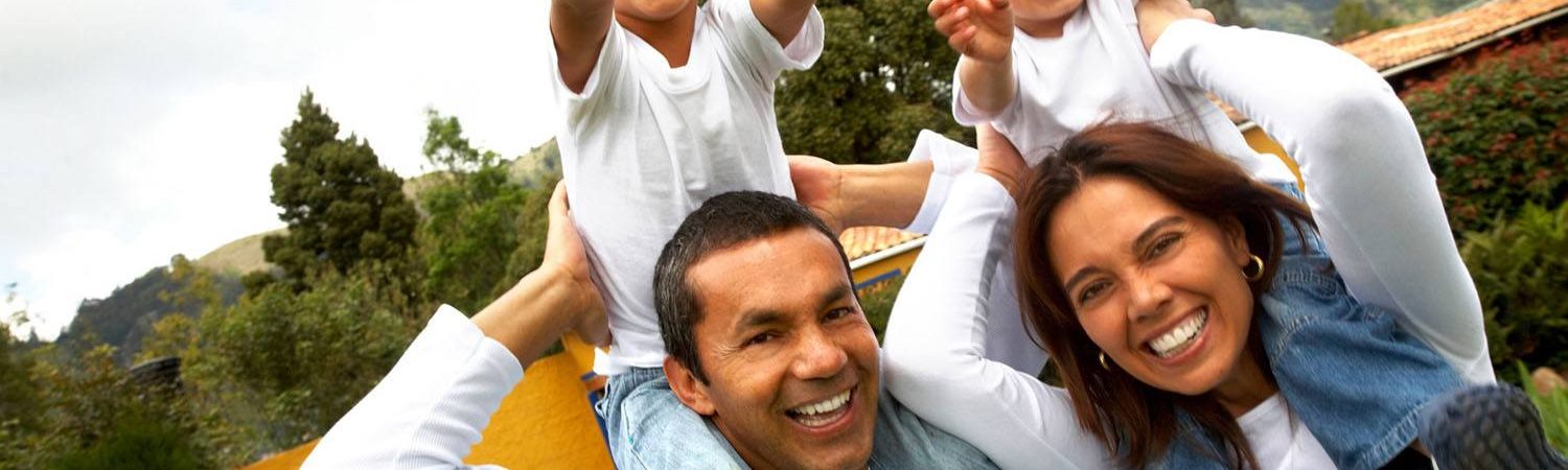 family-kids-on-shoulder